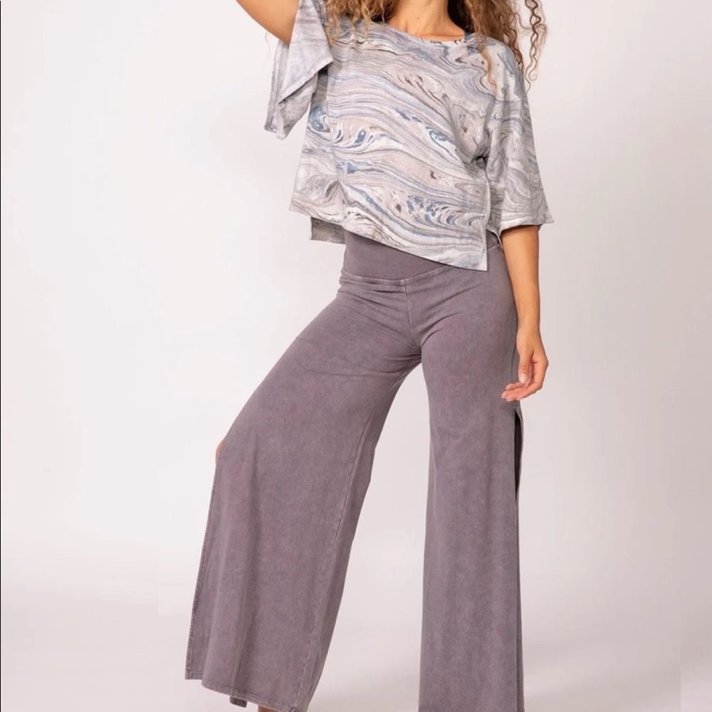 Devala Flow Crop Tee - Driftwood Marble S